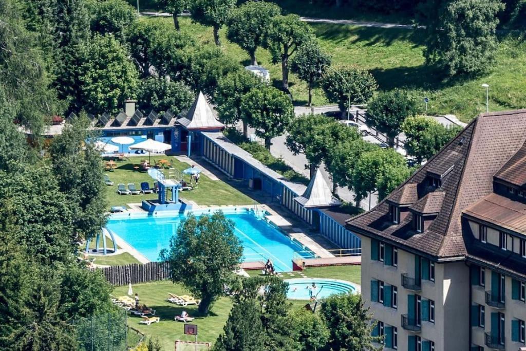 Aaa Chalet Allegra Rojo With Mountain View Скуол Екстериор снимка