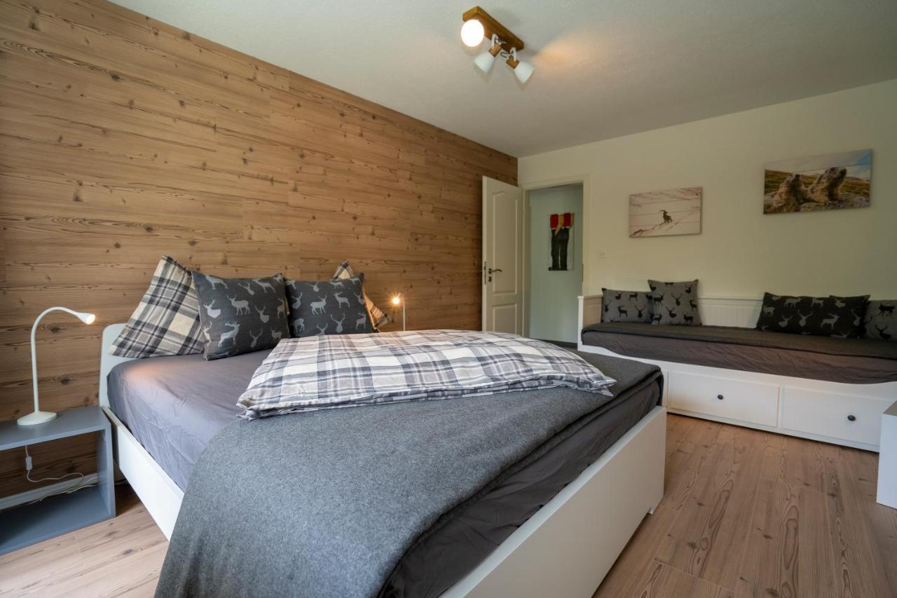 Aaa Chalet Allegra Rojo With Mountain View Скуол Екстериор снимка